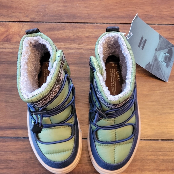 Toms Toddler Alpine Boots - Picture 4 of 6